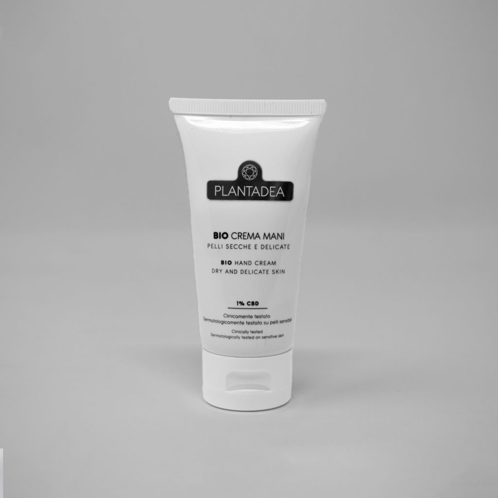 Feuchtigkeitsspendende Handcreme für trockene und empfindliche Haut mit CBD
